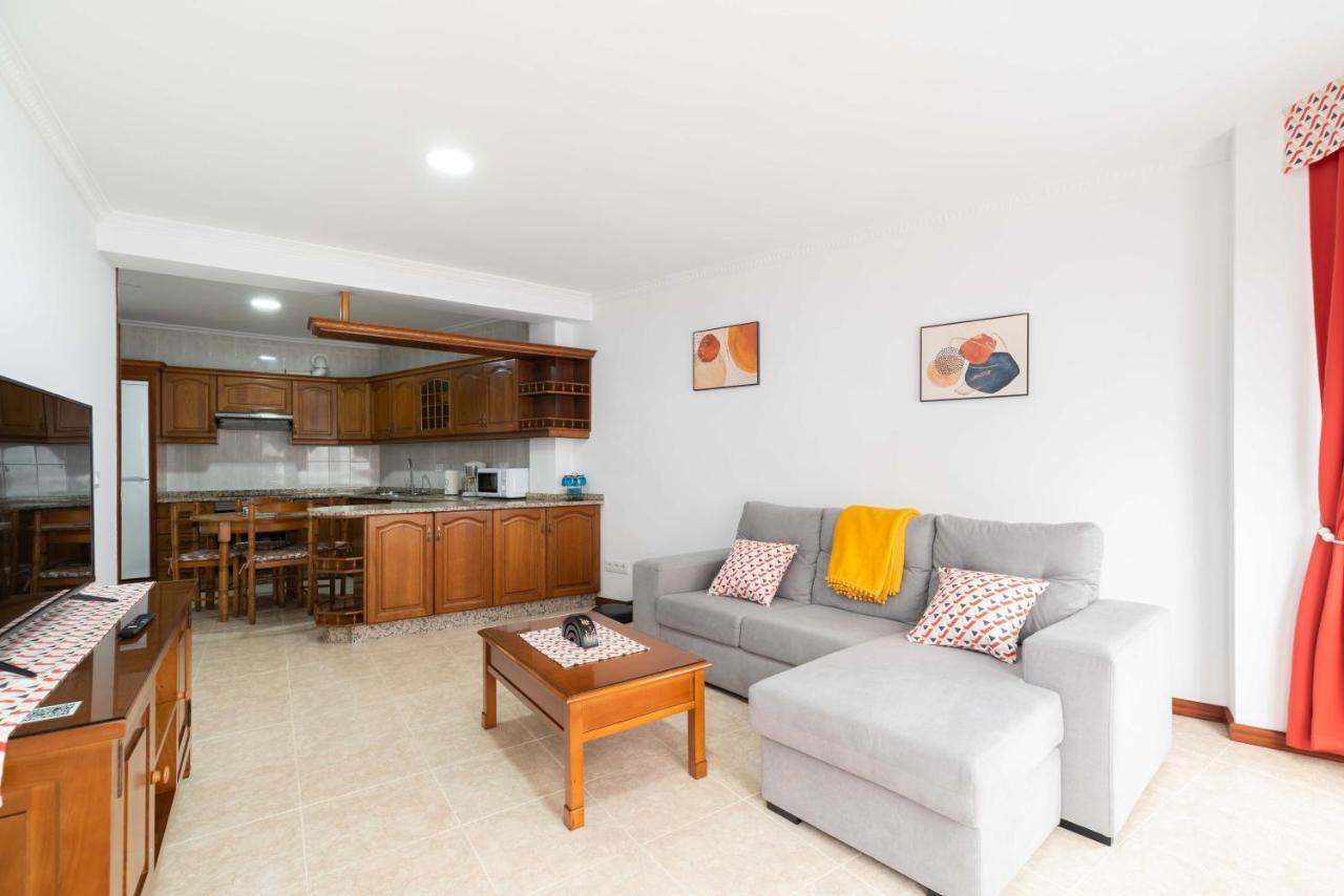 Apartamento Espacioso Cerca De La Playa Con Aire Acondicionado Apartment โมอาญา ภายนอก รูปภาพ
