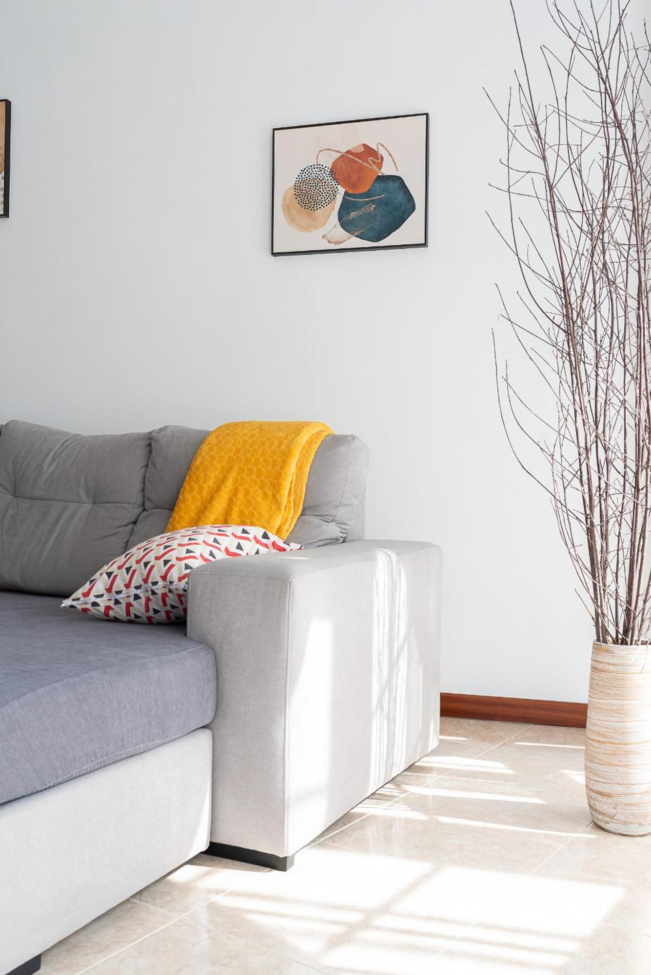 Apartamento Espacioso Cerca De La Playa Con Aire Acondicionado Apartment โมอาญา ภายนอก รูปภาพ