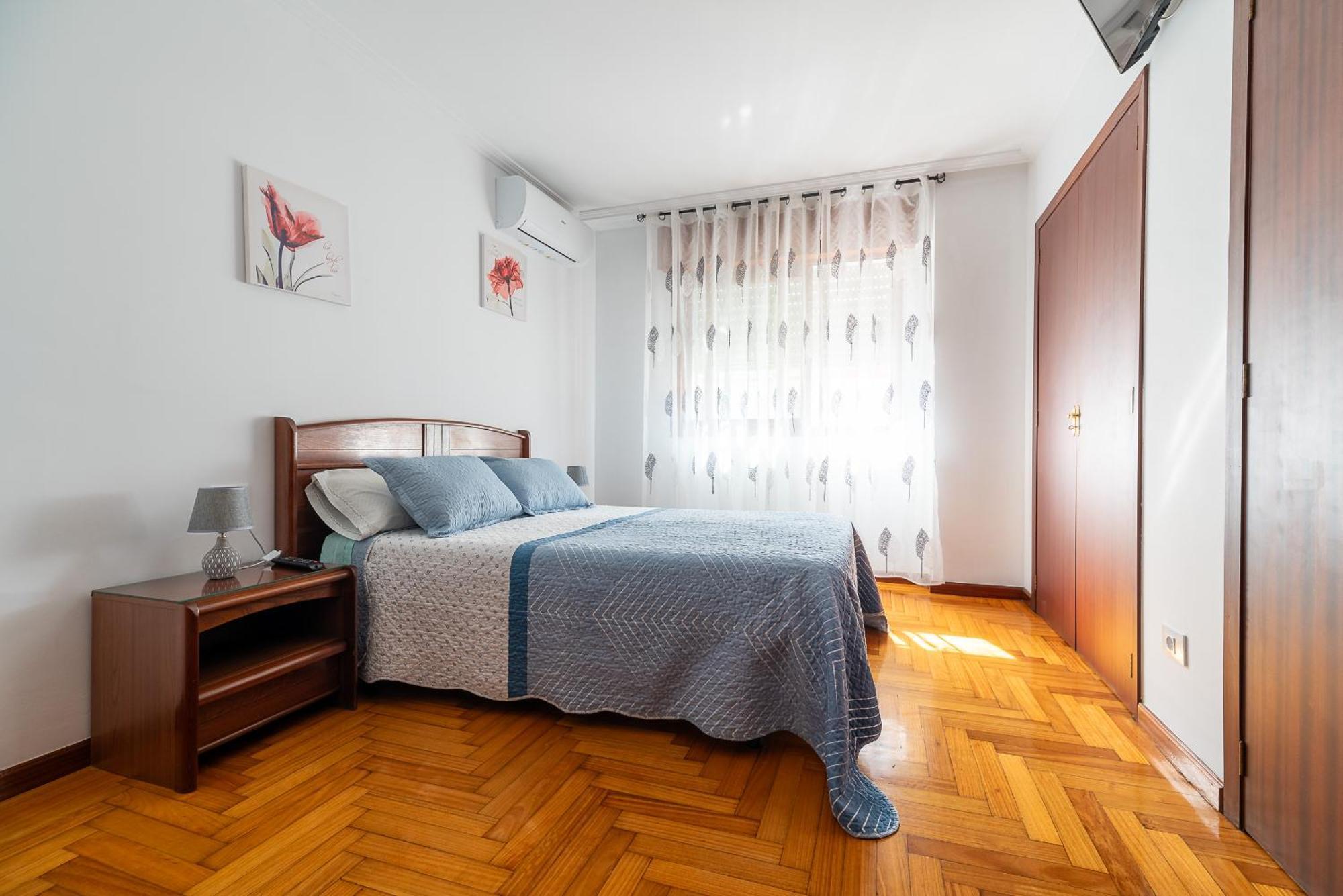 Apartamento Espacioso Cerca De La Playa Con Aire Acondicionado Apartment โมอาญา ภายนอก รูปภาพ